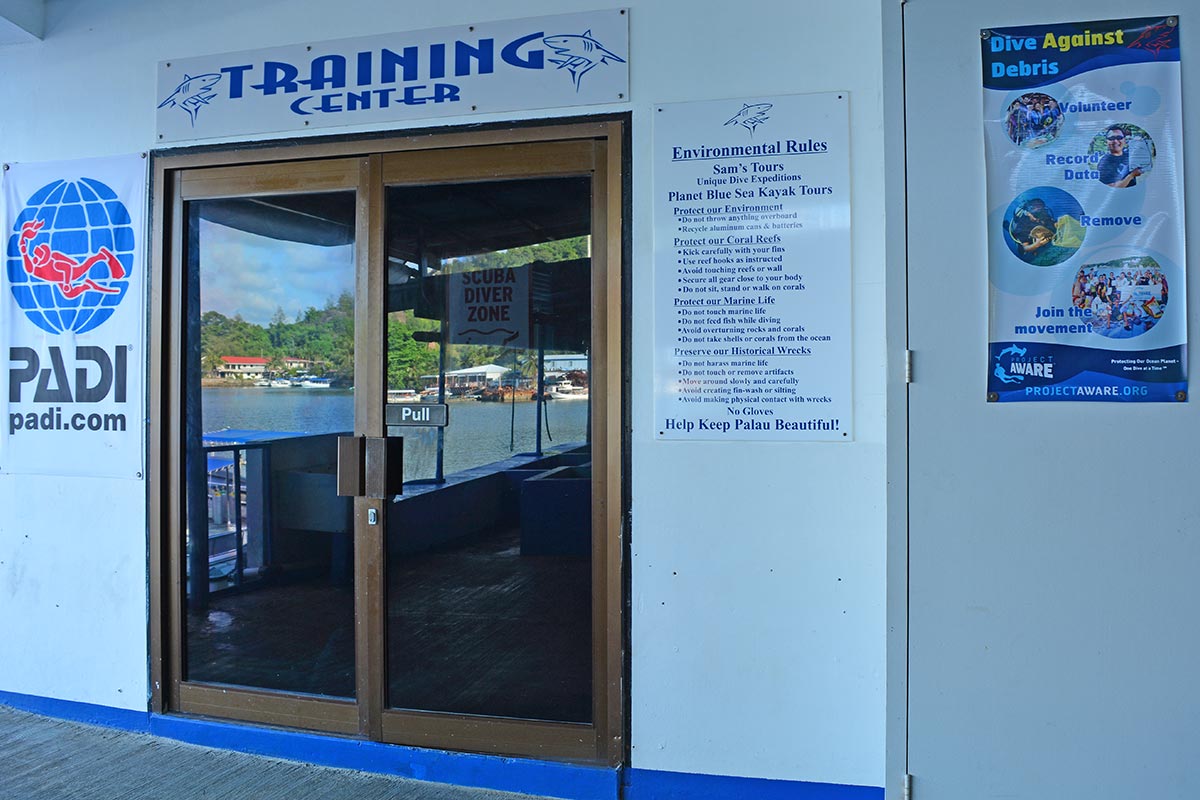 Sam's Tours Palau - PADI eLearning